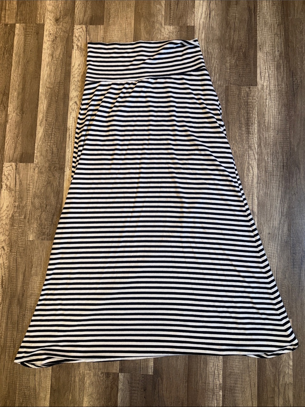 Lily Star 🖤🤍🖤🤍 Black & White Striped Maxi Skirt - XL 🖤🤍🖤🤍